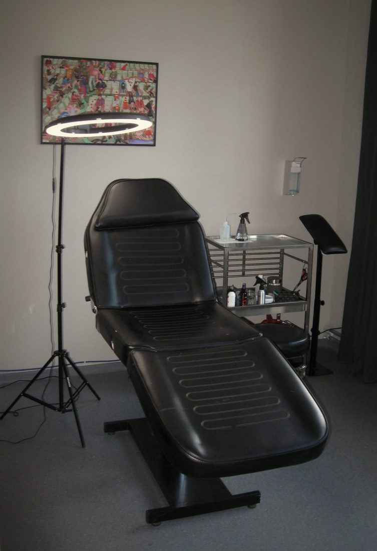 Tätowierliege im Studio